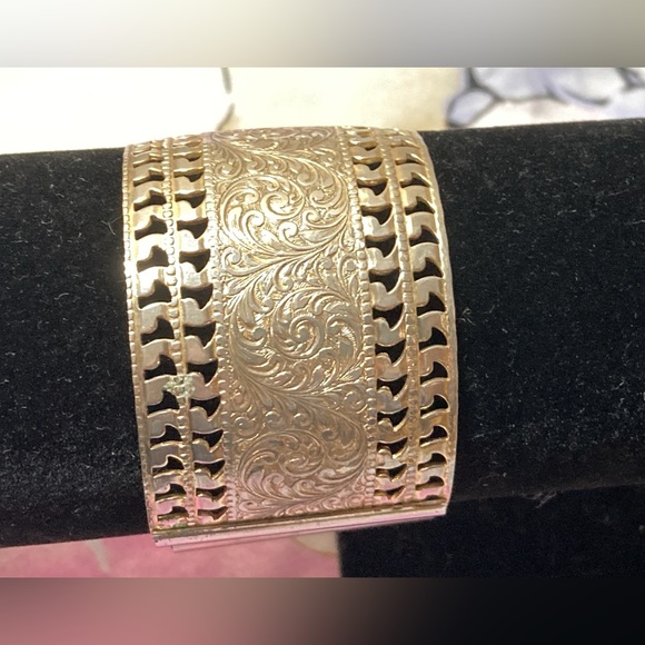 Vintage Gold Tone Cuff Etched Bracelet - Picture 9 of 11